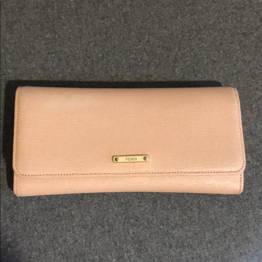 Fendi continental wallet-nude pink